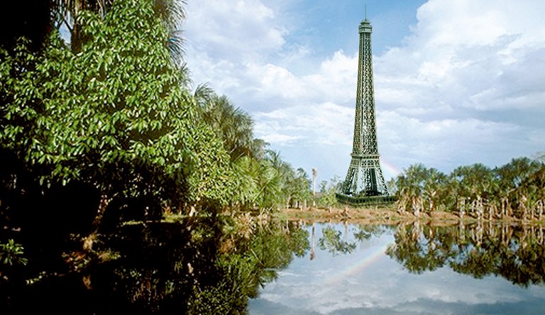 Parisko Eiffel Amazonas erdian Parisko Eiffel Amazonas erdian