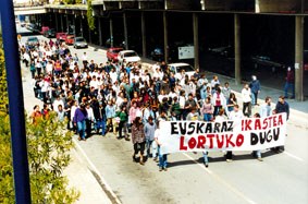 15 urtez ikasle eta abertzale 15 urtez ikasle eta abertzale