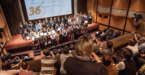2011-2012 ikasturteko espediente onenak saritu ditu Kutxak 2011-2012 ikasturteko espediente onenak saritu ditu Kutxak