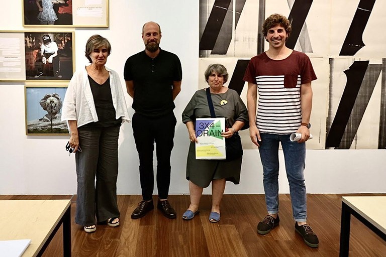 '3x4: Orain. Zinema, musika eta literatura argazki-liburuan' erakusketa jarri dute Donostiako San Telmo museoan