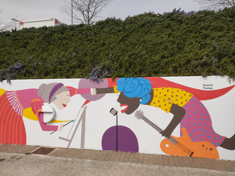 47 emakume aitzindari ageri dira Iruñean egindako horma-irudian