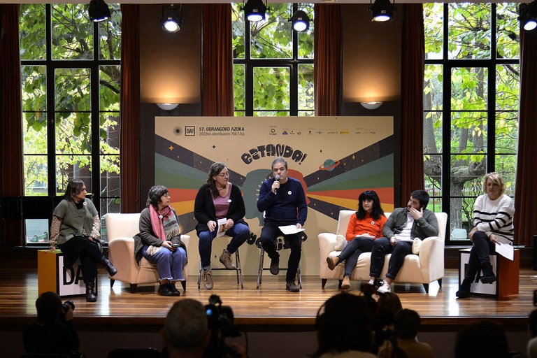 930 nobedade eta 250 kultur ekitaldi baino gehiago izango dira Durangoko Azokan 930 nobedade eta 250 kultur ekitaldi baino gehiago izango dira Durangoko Azokan