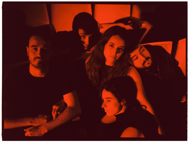 Abuztuaren 4an izango da Donostiako 'Glad is the Day' musika jaialdia