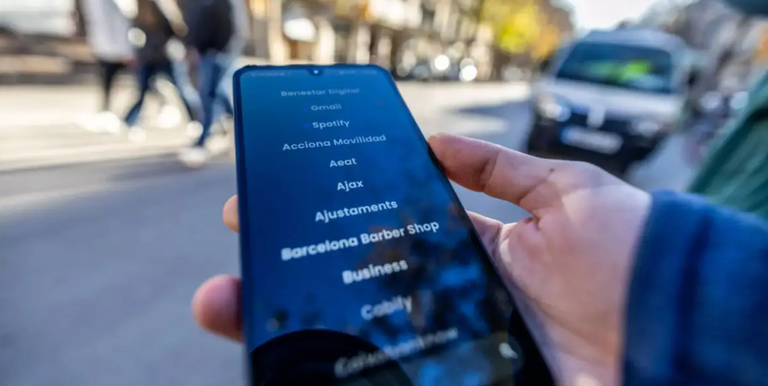 Adikzioa saihesteko mugikorra sortu dute bi gazte kataluniarrek