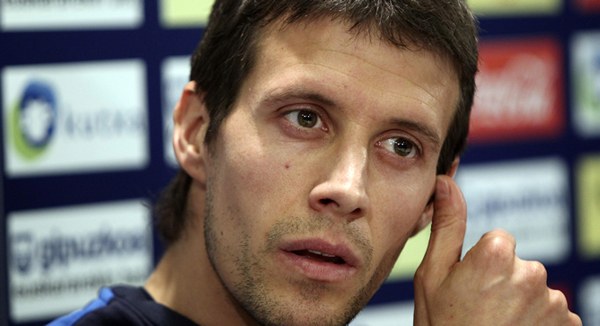 Adio, Mikel Aranburu Adio, Mikel Aranburu