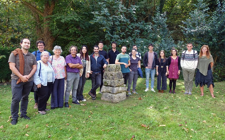 Ahozko jardunari buruzko 'Mintzola' ikerketa-sarien deialdia egin du Euskaltzaindiak