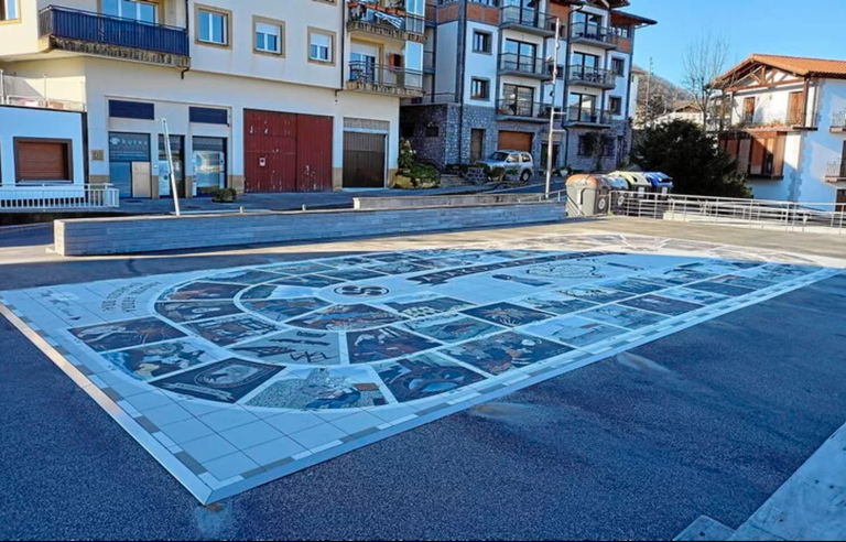 Aia herriaren historia jolas erraldoi baten bidez ezagutzeko aukera