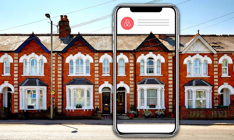 Airbnb-k hirien erdiguneak konkistatu ditu Airbnb-k hirien erdiguneak konkistatu ditu