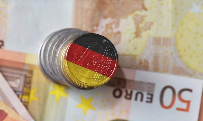 Alemaniak gurasoei 300 euro ordainduko dizkie seme-alaba bakoitzeko pandemiaren krisiari aurre egiteko Alemaniak gurasoei 300 euro ordainduko dizkie seme-alaba bakoitzeko pandemiaren krisiari aurre egiteko