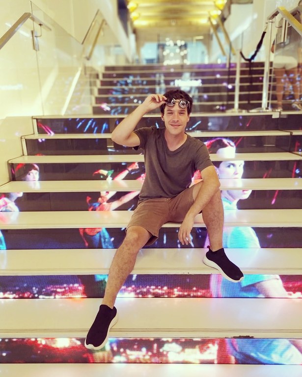 Alex Merino: "Idazten diren gidoien erdia kaxoietan gelditzen da irakurri gabe" Alex Merino: "Idazten diren gidoien erdia kaxoietan gelditzen da irakurri gabe"