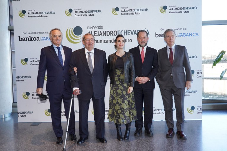 Ane Irazabal kazetariak Gazte Sormen Berrientzako Saria jaso du