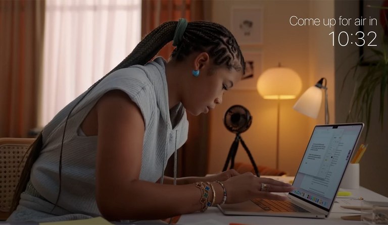 Apple-ek 90 minutuko bideoa sortu du ikasten edo lanean ari garenetan lagun egiteko