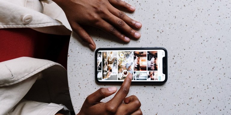 Argazki-albuma hil da: inprimatutako argazkien gabeziak gure oroitzapenak kaltetu ditzake