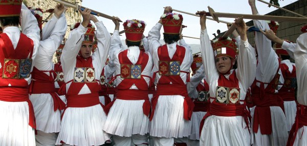 Argia dantza taldeak lan berria estreinatuko du igandean Arriaga Antzokian Argia dantza taldeak lan berria estreinatuko du igandean Arriaga Antzokian