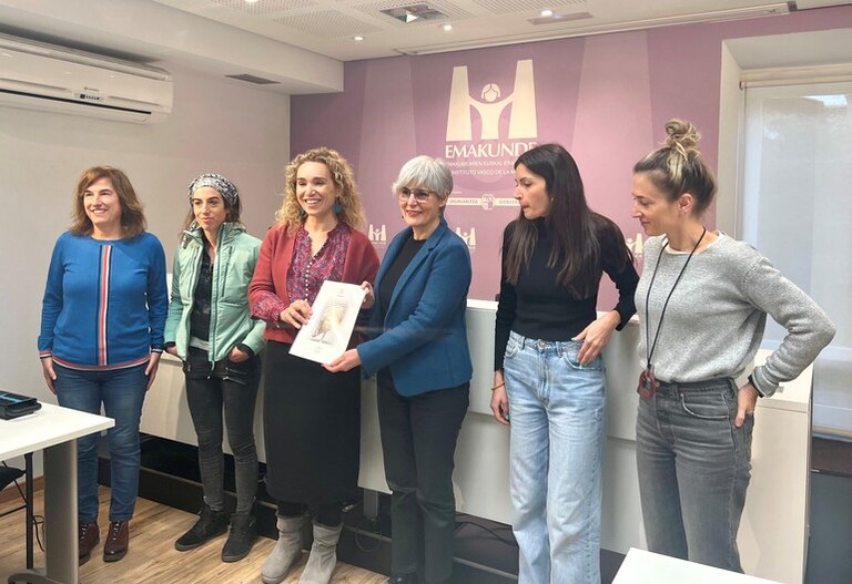 Arkeologia museoetan emakumeek historiari egindako ekarpenaren ikusgarritasun eskasa dagoela salatu dute