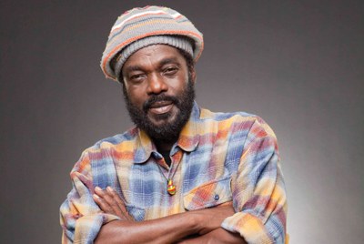 Aston Barret: "Bob Marley mitoa da, jenioa, eta historiak merezi duen tokian jarri du" Aston Barret: "Bob Marley mitoa da, jenioa, eta historiak merezi duen tokian jarri du"