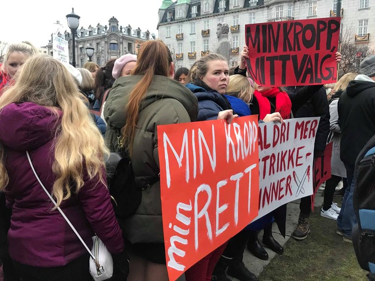 Atzera pausoa abortuarekin Norvegian Atzera pausoa abortuarekin Norvegian