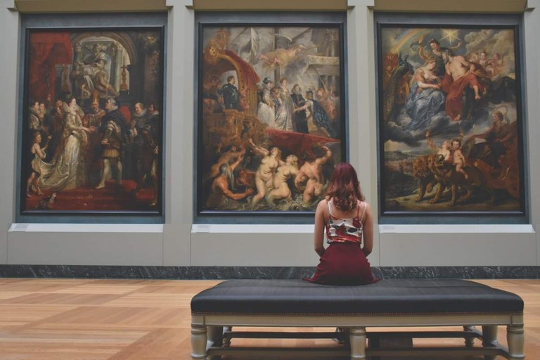 Aurten 18 urte beteko dituzten gazteek 400 euroko Gazte Kultura Bonua eska dezakete Aurten 18 urte beteko dituzten gazteek 400 euroko Gazte Kultura Bonua eska dezakete