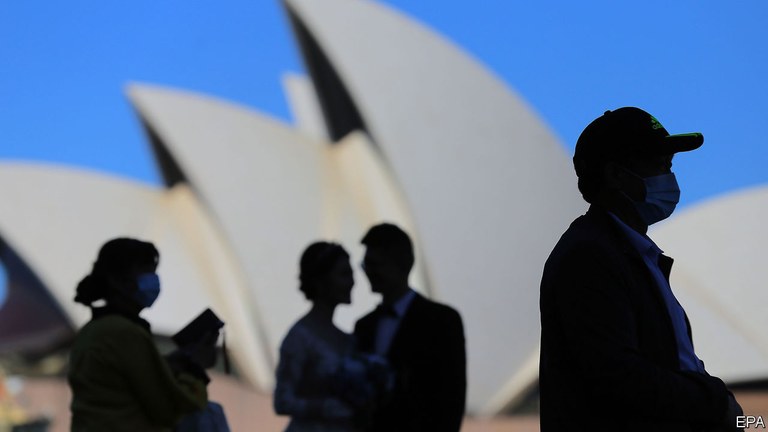 Australiarrek ezingo dute Europa edo AEBak bisitatu 2022a arte Australiarrek ezingo dute Europa edo AEBak bisitatu 2022a arte