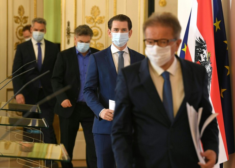 Austriako ministroek beren soldata eman dute pandemiari aurre egiteko Austriako ministroek beren soldata eman dute pandemiari aurre egiteko