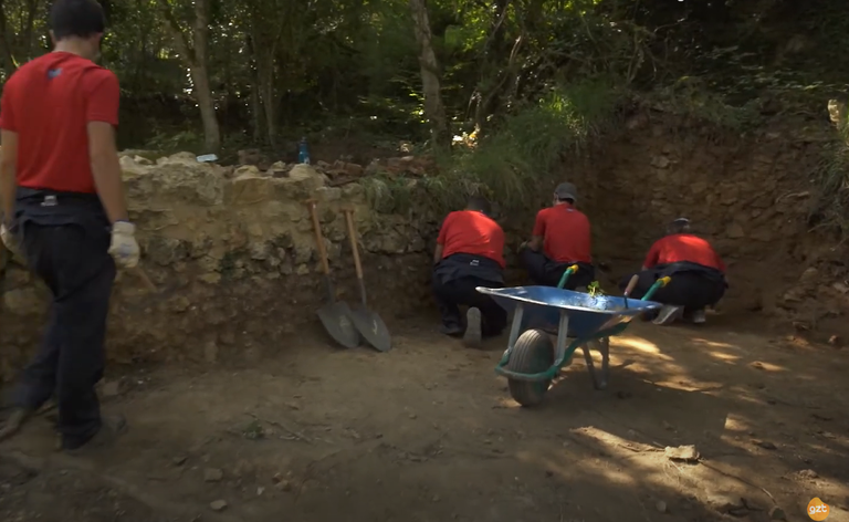 'Auzolandegiak' gazte-boluntariotzako programan aurretiko izen-emate epea zabaldu dute