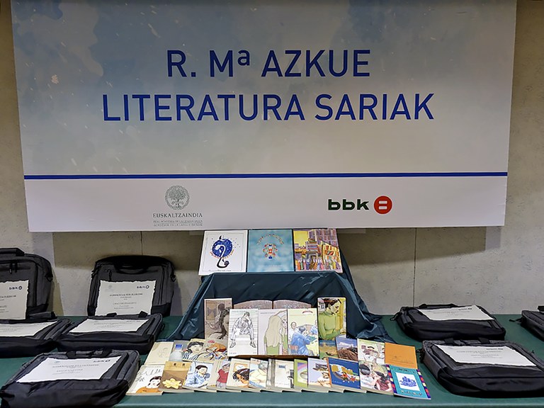 Azkue Literatura Sarietara lanak bidaltzeko epea zabaldu dute Azkue Literatura Sarietara lanak bidaltzeko epea zabaldu dute