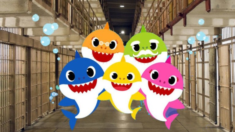 'Baby Shark' abestia tortura moduan 'Baby Shark' abestia tortura moduan