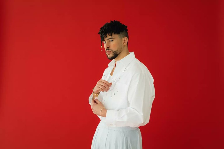 Bad Bunny-ren 'Debí tirar mas fotos' diskoa: Puerto Ricori maitasun gutuna Bad Bunny-ren 'Debí tirar mas fotos' diskoa: Puerto Ricori maitasun gutuna