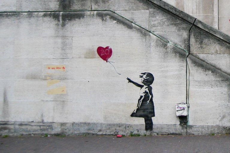 Banksy_Balloon_Girl_London.jpg