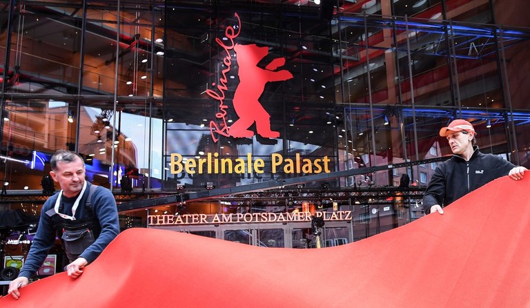 Berlingo Nazioarteko Zinemaldian lehen aldiz, sariak modu neutralean definituko dira Berlingo Nazioarteko Zinemaldian lehen aldiz, sariak modu neutralean definituko dira