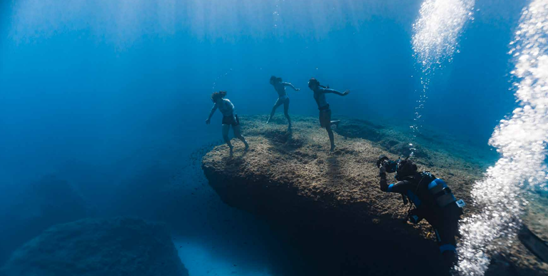 Bertha Gaztelumendiren eta Rosa Zufiaren 'Arnasa betean' dokumentala proiektatuko dute Iruñean