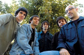 Bide ertzean: Bare-bare hobeto sartzen da musika" Bide ertzean: Bare-bare hobeto sartzen da musika"
