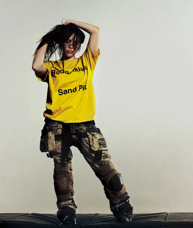 Billie Eilish-ek zintzotasunez hitz egin du bere sexualitateari buruz elkarrizketa berri batean