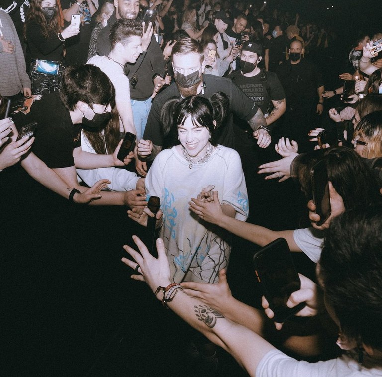Billie Eilish-en mundu mailako bira klimatikoki positiboa izango da Billie Eilish-en mundu mailako bira klimatikoki positiboa izango da
