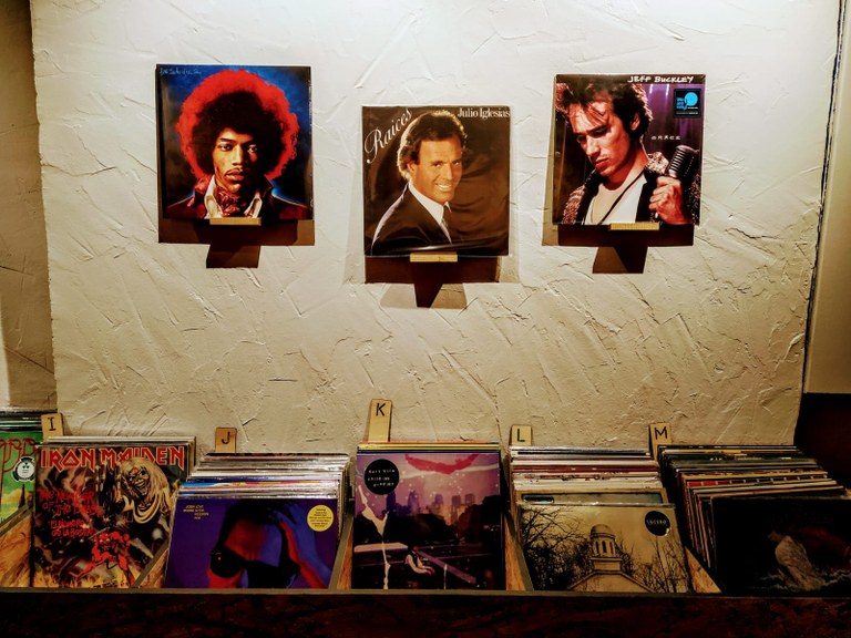 Buckley Iglesias.jpg