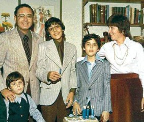 Capturing the Friedmans **** Capturing the Friedmans ****
