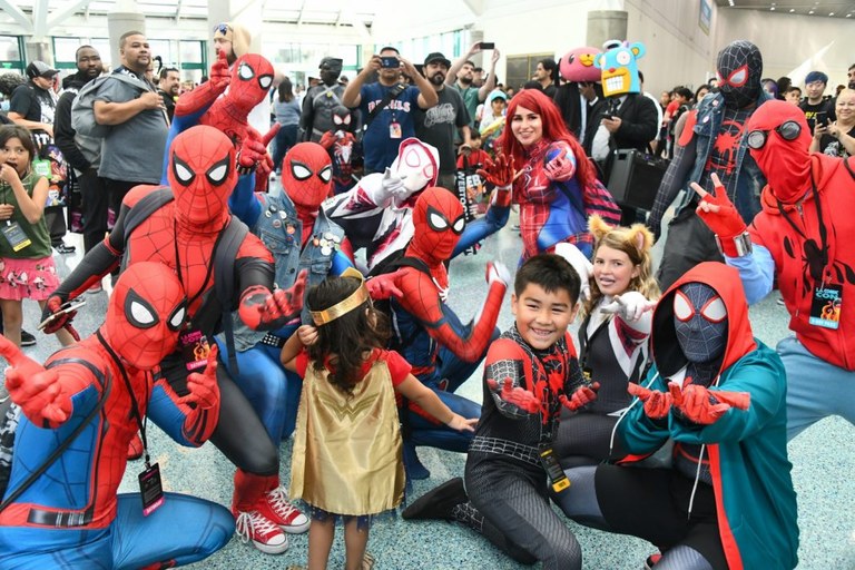Comic-Con jaialdia, online eta doan Comic-Con jaialdia, online eta doan