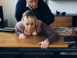 Direktoren for det hele (El jefe de todo esto / Le Direktor) **** Direktoren for det hele (El jefe de todo esto / Le Direktor) ****