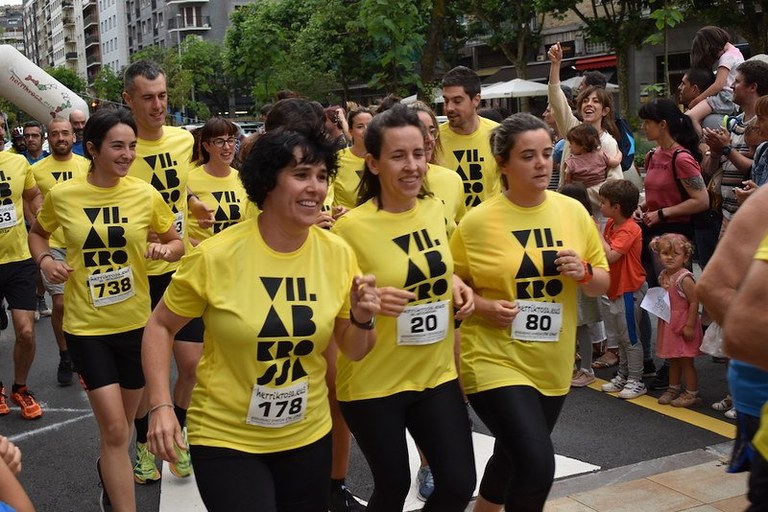 Donostiako Amara Berriko euskararen aldeko krosa egingo dute bihar