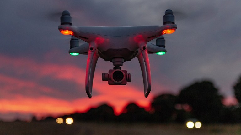 Droneak debekatu dituzte Bartzelonan Droneak debekatu dituzte Bartzelonan