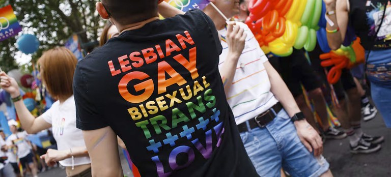 Ekainean egin ditzakezun zortzi gauza LGTBI+ komunitatea babesteko Ekainean egin ditzakezun zortzi gauza LGTBI+ komunitatea babesteko