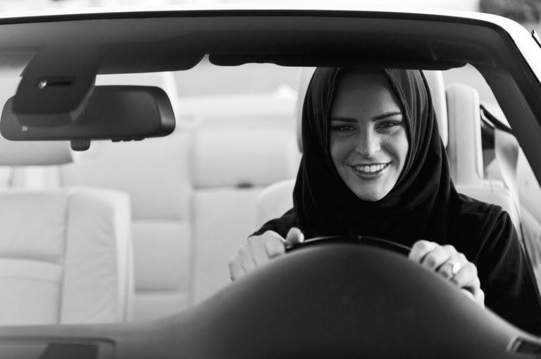 Emakume arabiarrak: gidatu bai, baina... Emakume arabiarrak: gidatu bai, baina...