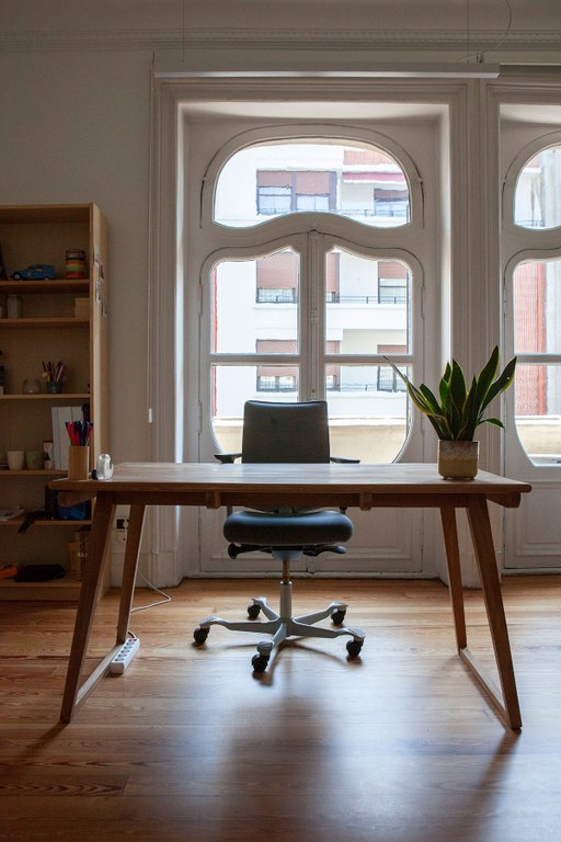 Emakume zinemagileei film luzeak garatzen laguntzeko 'Gela bat norberarena' egoitza artistikoaren deialdia egin dute