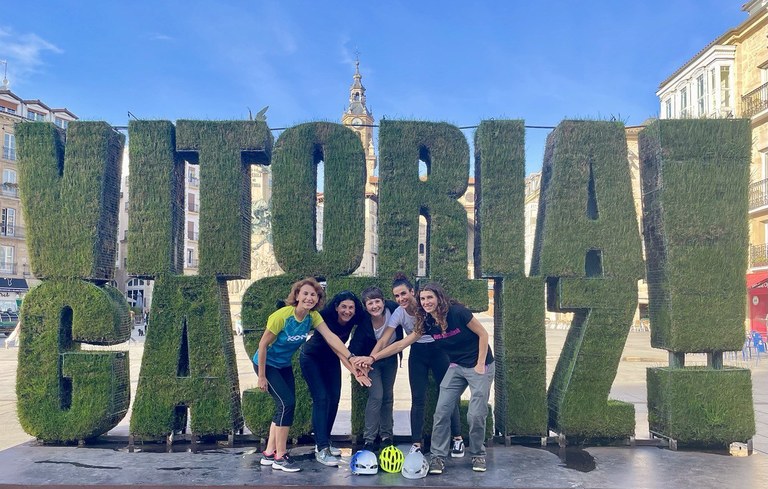 Emakumea eta mendiari buruzko jardunaldiak egingo dira Gasteizen