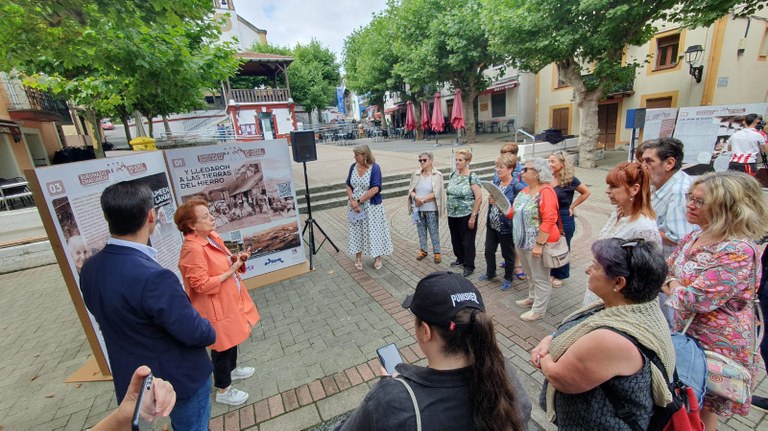 Emakumeek Bizkaiko meatzaritzan izandako eragina azaltzen duen erakusketa jarri dute Trapagaranen