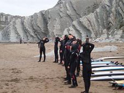 Emakumezkoen lehenengo neguko surf txapelketa, asteburu honetan Sopelan Emakumezkoen lehenengo neguko surf txapelketa, asteburu honetan Sopelan