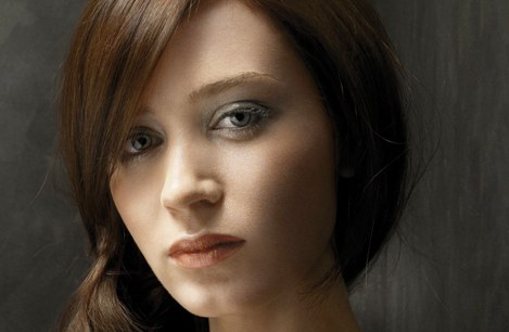 Emily Blunt: Ahots zuridun lapurra Emily Blunt: Ahots zuridun lapurra