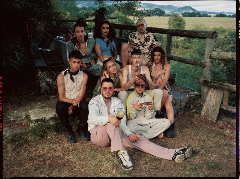 ENTZUN BEHARREKO CHILL MAFIAREN BOST KANTA