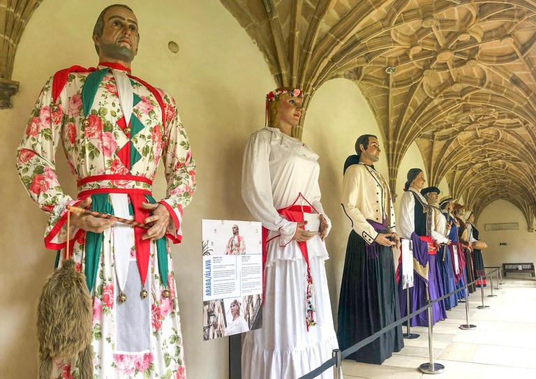 Erraldoiak ezagutzeko ibilbidea Donostiako San Telmo museoan Erraldoiak ezagutzeko ibilbidea Donostiako San Telmo museoan