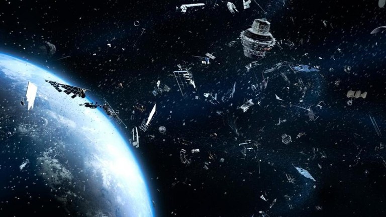 Espazioan zaborra uzteagatik isuna jarri diote, lehen aldiz, erakunde bati